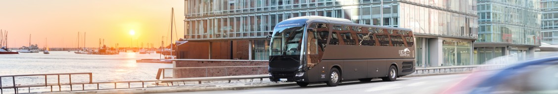 Abfahrt Reisebus